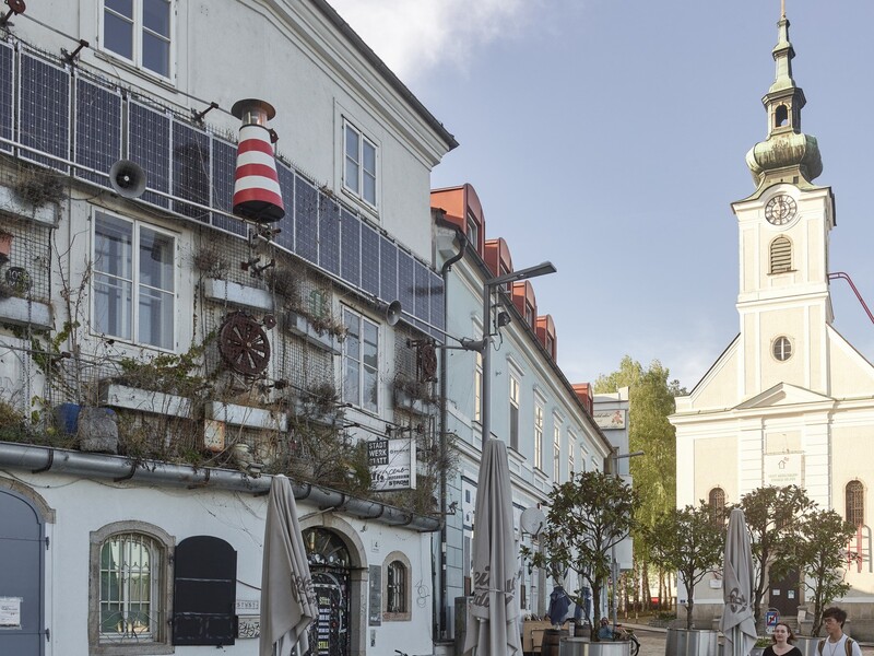 Von Seiten der Gemeinde, Burn Down Pavillon