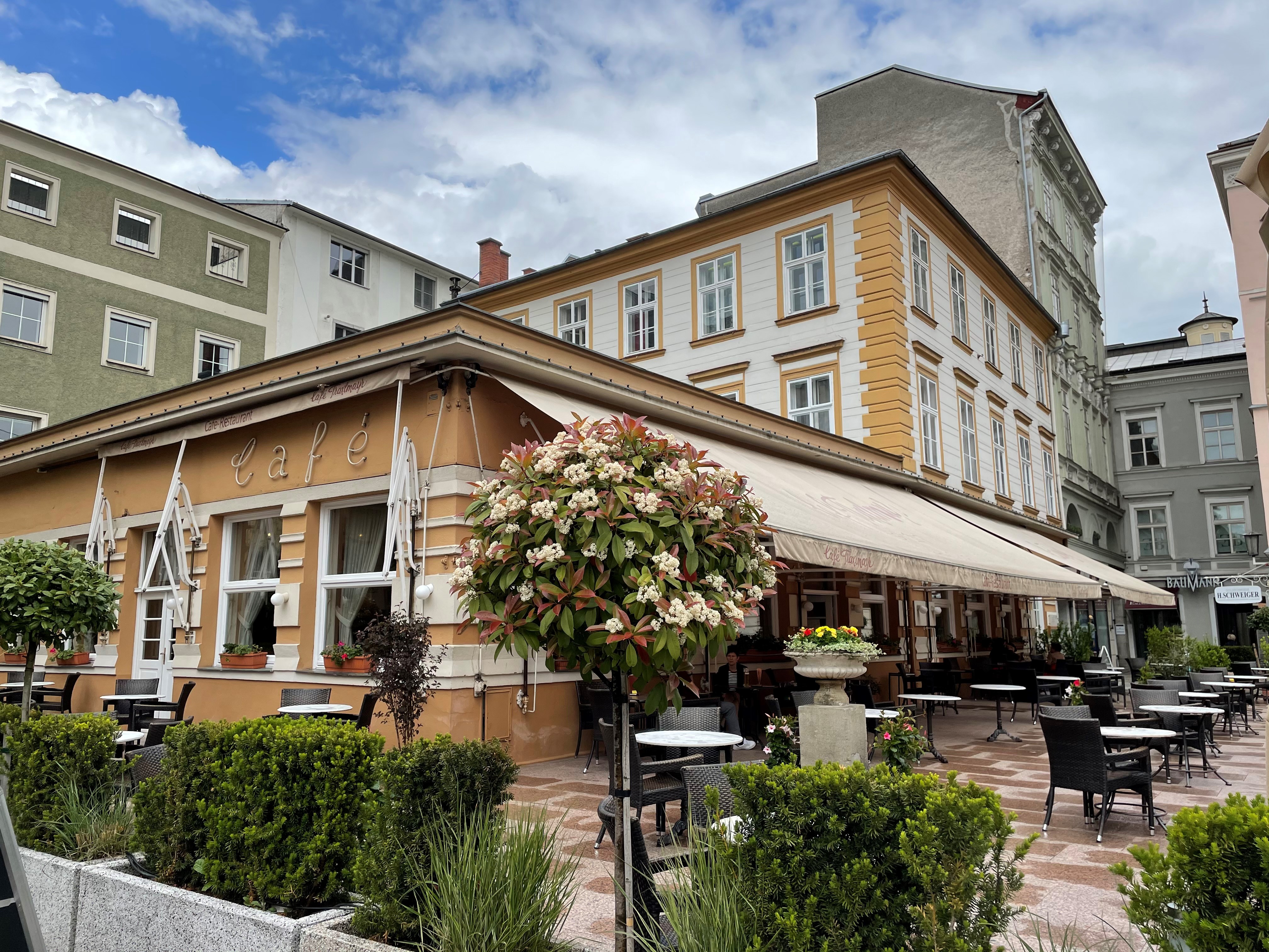 Lesungen im Café Traxlmayr