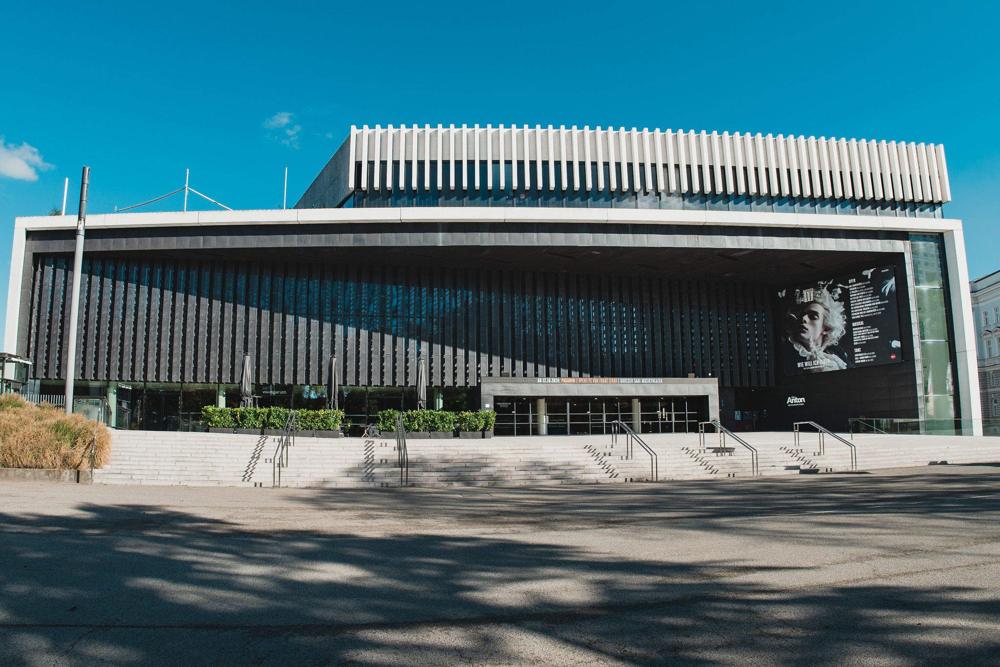 image_0
