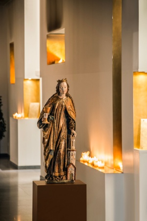 Die heilige Barbara und andere bemerkenswerte Menschen – Weihnachtliche Führung am St. Barbara Friedhof mit den austriaguides