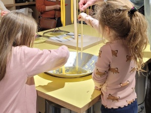 Kerzenziehen in der Kerzenkapelle 2025