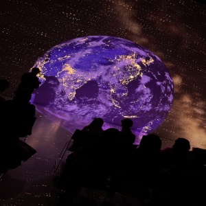 Sternenbilder im Jahreskreis mit einer 3D-Reise in das Universum