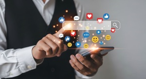 Unsere Welt durch die Linse der Sozialen Medien