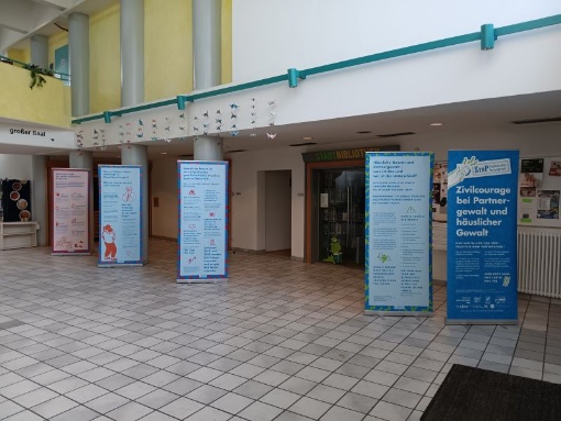 Ausstellung „Zivilcourage bei Partnergewalt und häuslicher Gewalt“ im Volkshaus Auwiesen