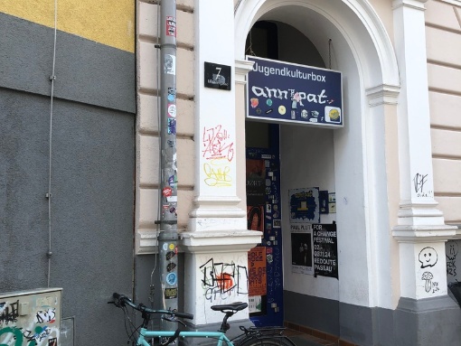 Halloween Karaoke Party