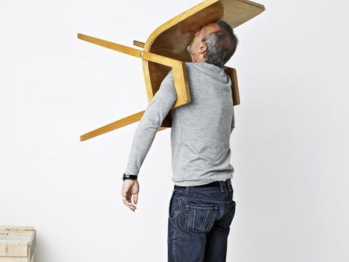 Erwin Wurm: One Minute Sculptures