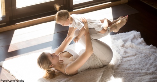 Beckenbodentraining für Mama mit Baby