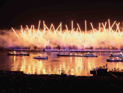 Linzer Klangwolke am Galaschiff