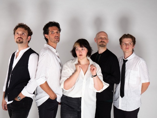 Swanasus | Lighter on the Moon