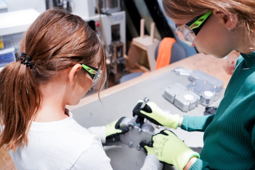 Plastic Garage Workshop