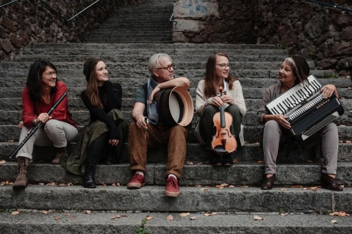 Molly Malone – OPEN AIR